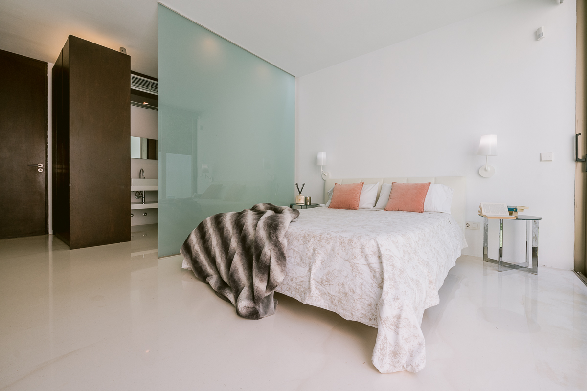 Resa estates Ibiza villa for sale modern dutch bedroom 2.1.jpg